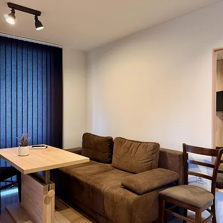 Bright 1br With Large Terrace In شقة